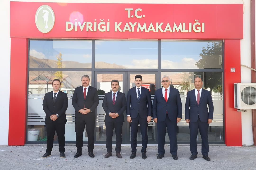 Sivas Milli Eğitim Müdürü Fatih Erdoğan, Divriği'de Eğitim Çalışmalarını Görüştü