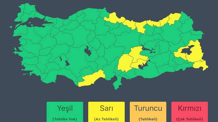 Türkiye haritasında çoğunlukla yeşil, bazı bölgelerde sarı alanlar ve altta renklerin anlamını gösteren lejant bulunuyor.