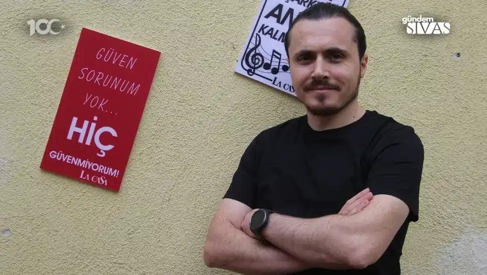 Sivaslı Sağlık Çalışanı Dolandırıcıyı Dolandırdı