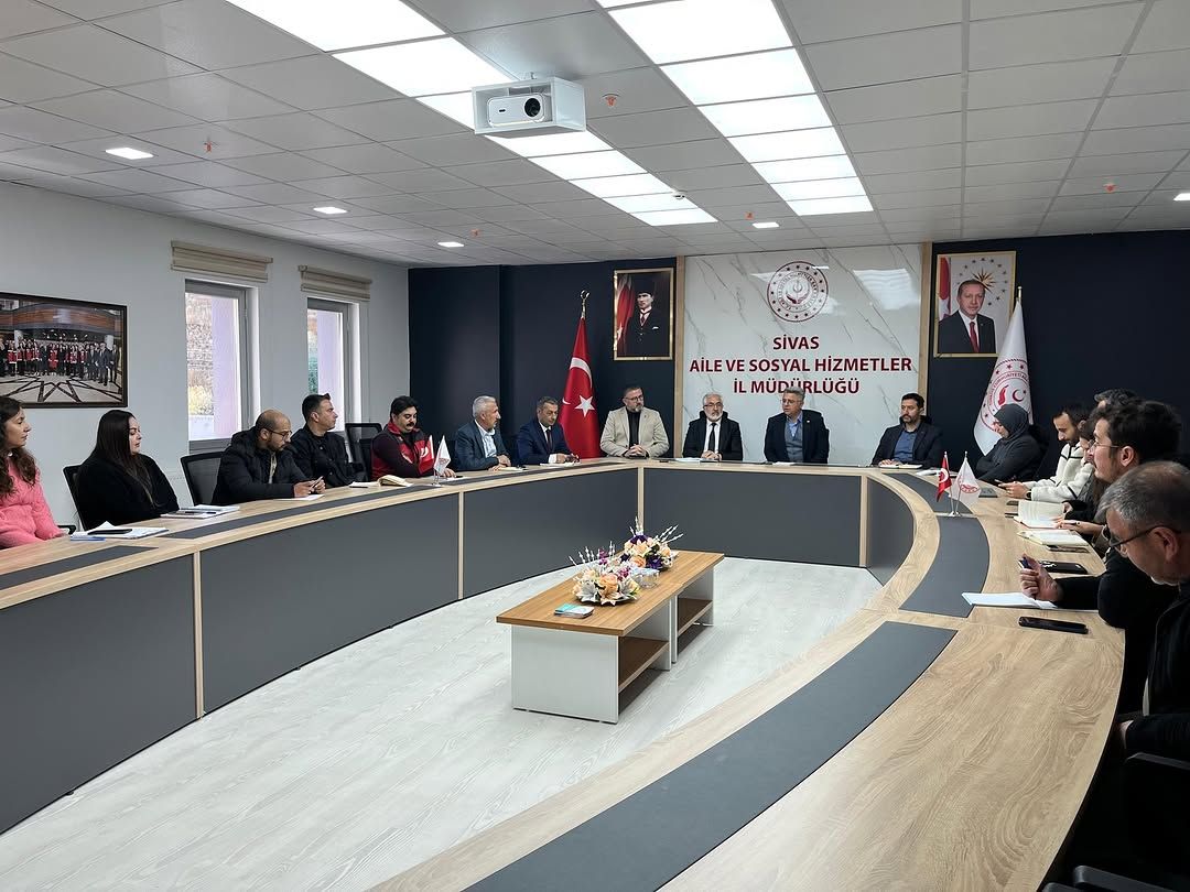 Sivas Aile ve Sosyal Hizmetler İl Müdürlüğü'nde Haftalık Değerlendirme Toplantısı Yapıldı