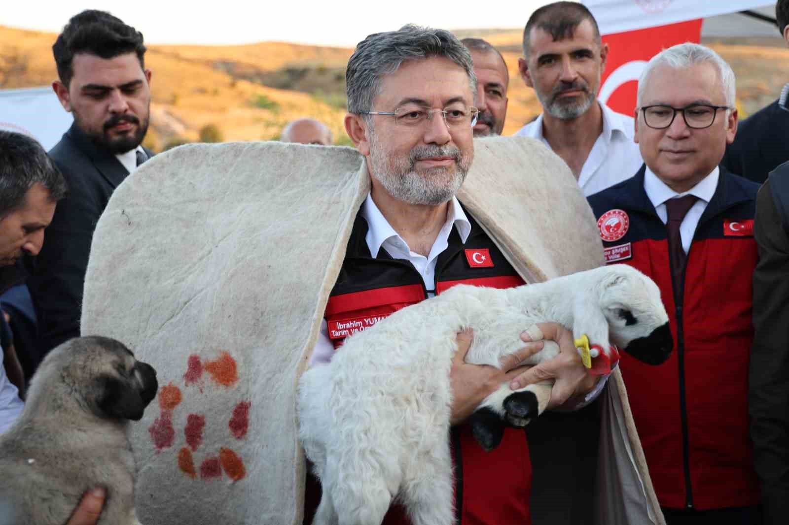 “Birinci sırayı zorlamaya devam ediyoruz” dedi, hedefi anlattı