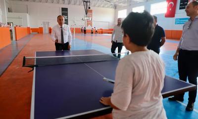 Sivas Gençlik ve Spor İl Müdürü Şahin Ertem, İlçelerde Yoğun Mesai Harcıyor