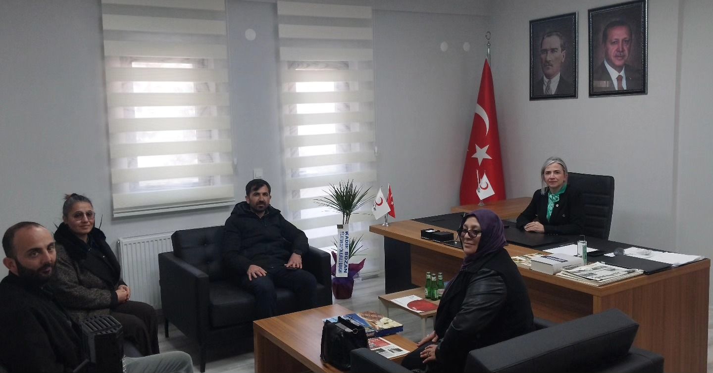 Kars İHH Şubesinden Kızılay Kars Şube Başkanlığına ziyaret - Birlik Haber Ajansı