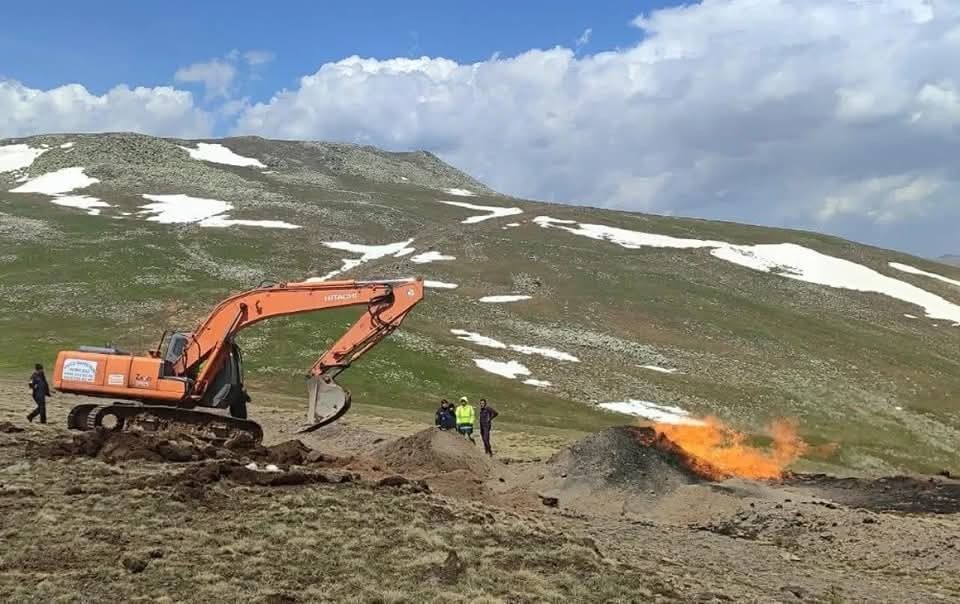 🔥 Sivas’ta Doğalgaz Boru Hattında Yangın: 10 Saatte Söndürüldü