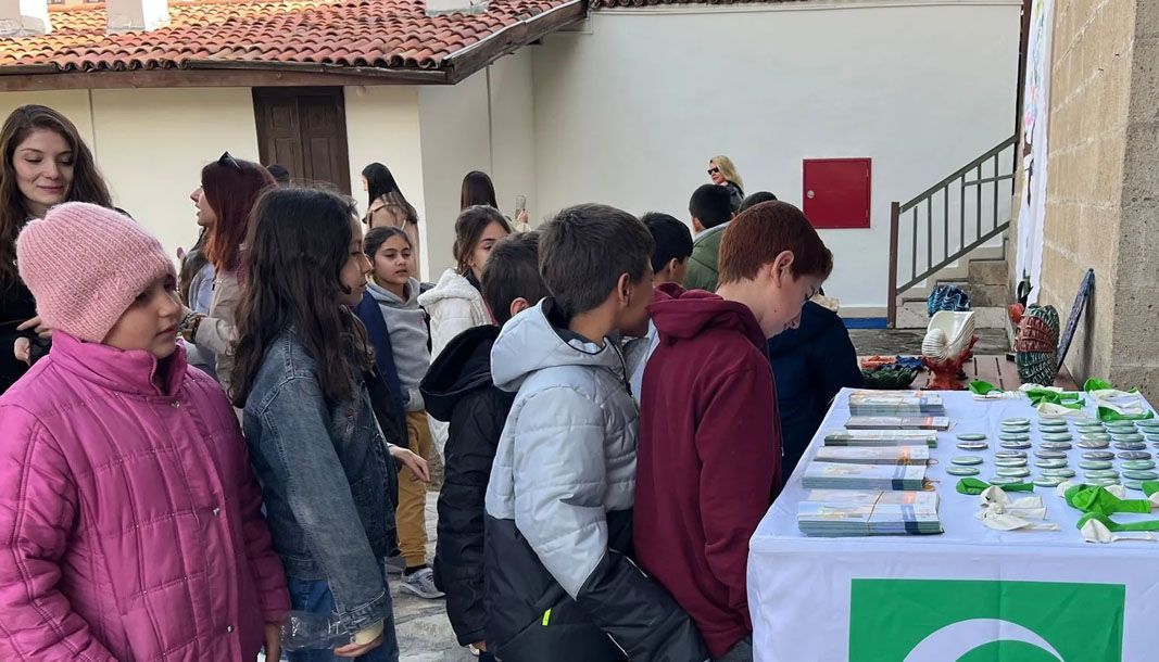 Burdur’da bağımlılıkla mücadelede el emeği sergisi - Birlik Haber Ajansı