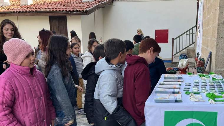 Burdur’da bağımlılıkla mücadelede el emeği sergisi - Birlik Haber Ajansı