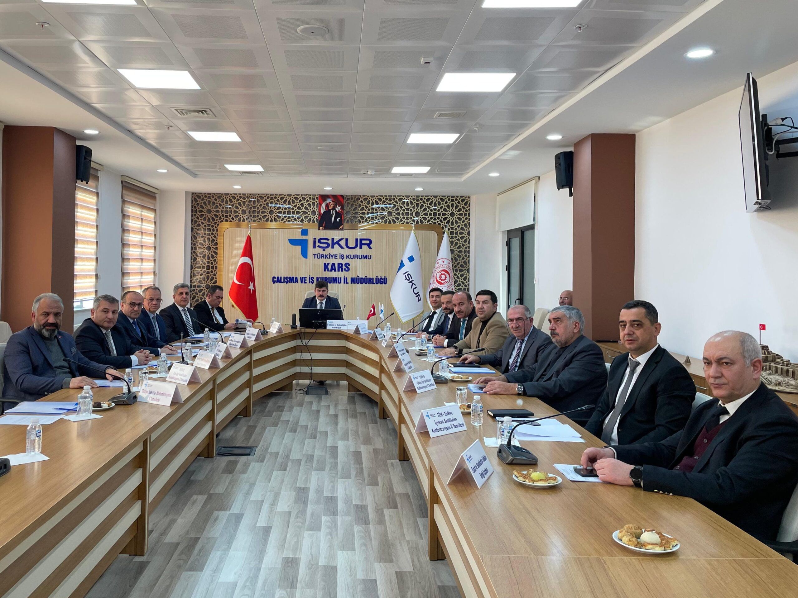 Kars'ta Mesleki Eğitim ve İstihdam Toplantısı yapıldı - Birlik Haber Ajansı