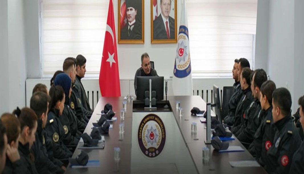 Isparta emniyet müdürü Bildirici'den başarı mesajı - Birlik Haber Ajansı