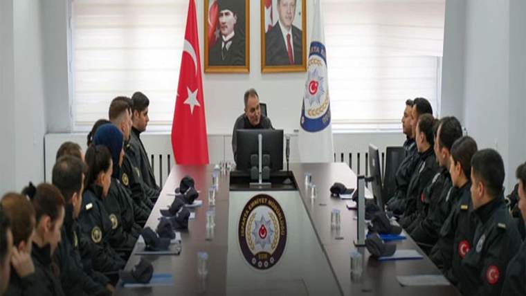Isparta emniyet müdürü Bildirici'den başarı mesajı - Birlik Haber Ajansı