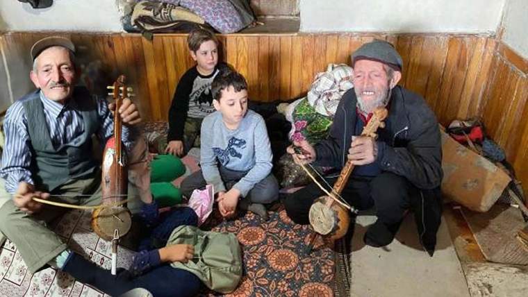Serik'te ıklığ sazının son ustası Emin Kök hayatını kaybetti - Birlik Haber Ajansı