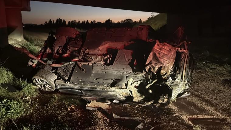 Sivas'ta Aşırı Hız Faciası: Otomobil Kızılırmak'a Uçtu, 2 Yaralı