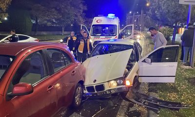 Sivas'ta Zincirleme Kaza: Kırmızı Işıkta Bekleyenlere Çarptı! 1 Yaralı