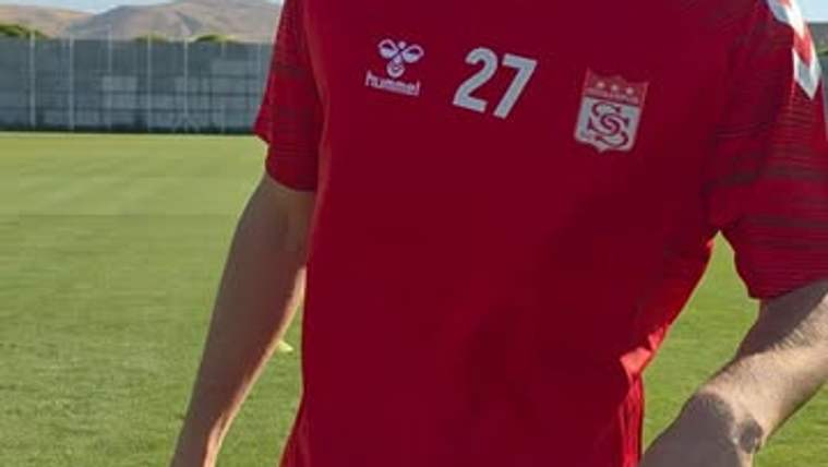 Sivasspor Kadroya Yeni Bir Oyuncu Kazandı: Valon Ethemi Takıma Katıldı