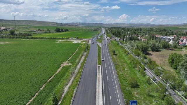 Sivas-Malatya yolunda 57 kilometrelik çalışma