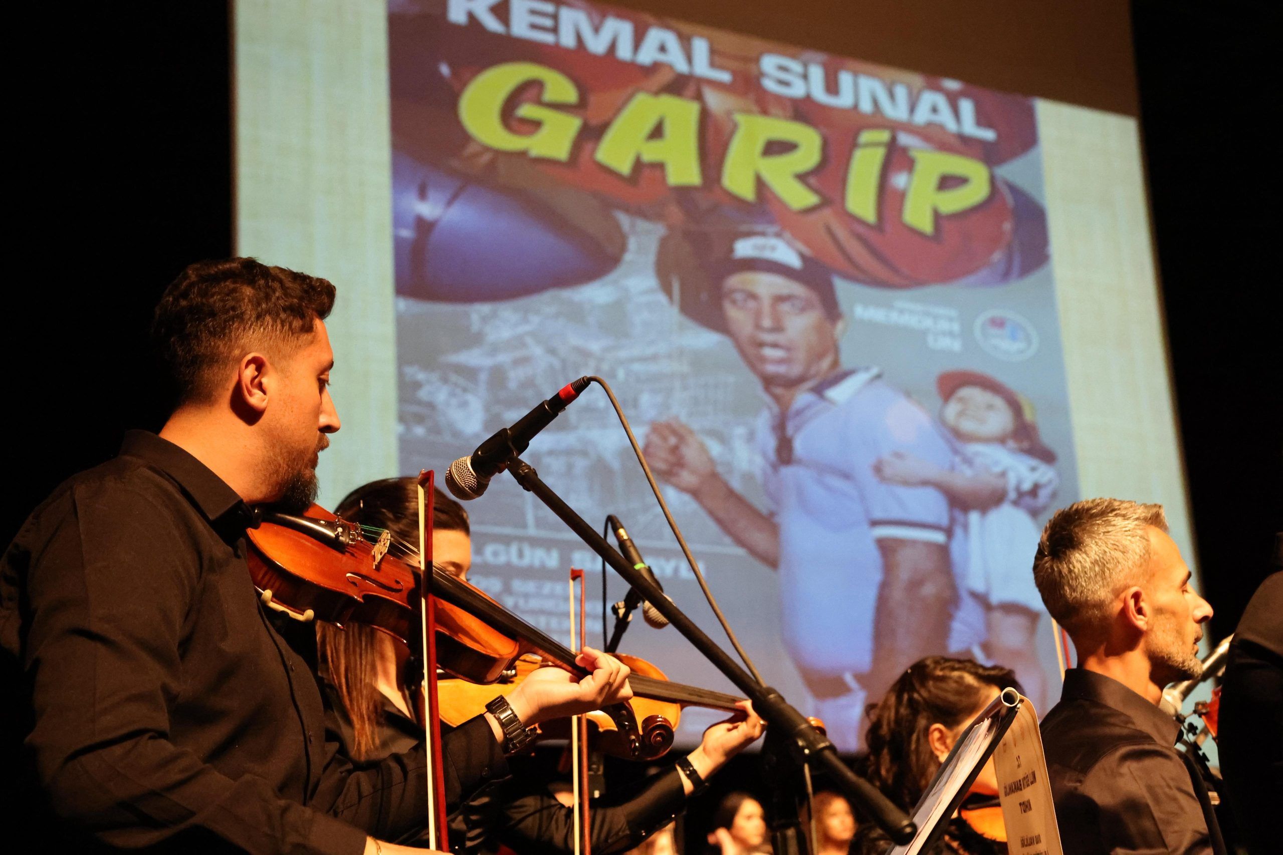 Sivas’ta Eğitim ve Sanat Buluştu: Maarif Orkestrası’ndan Yeşilçam Rüzgarı