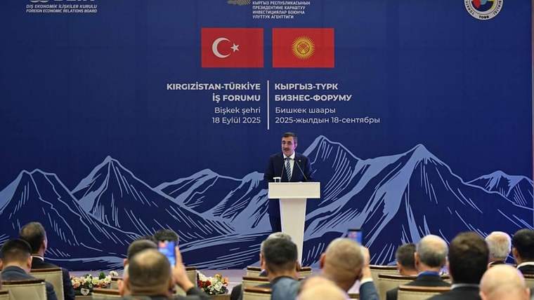 Türk-Kırgız Ticaret İlişkilerinde Yeni Dönem / Bakan Yardımcısı Tuzcu Bişkek'te İş Dünyasıyla Buluştu