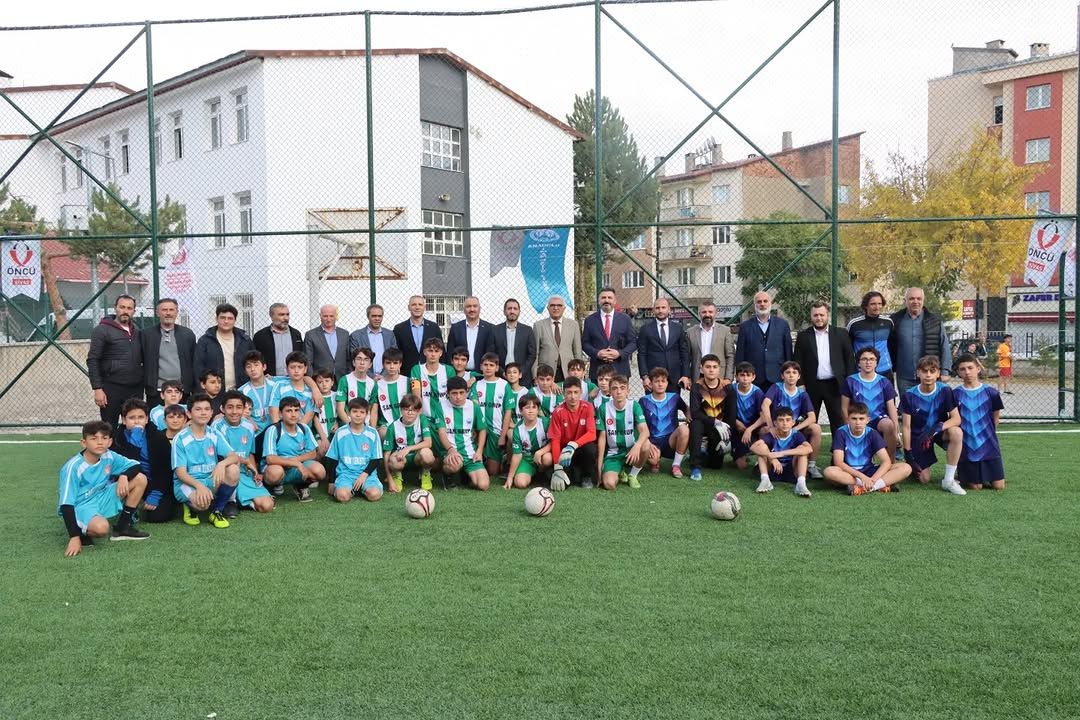 Sivas'ta İmam Hatip Okulları Spor Oyunları Futbol Turnuvası Coşkusu