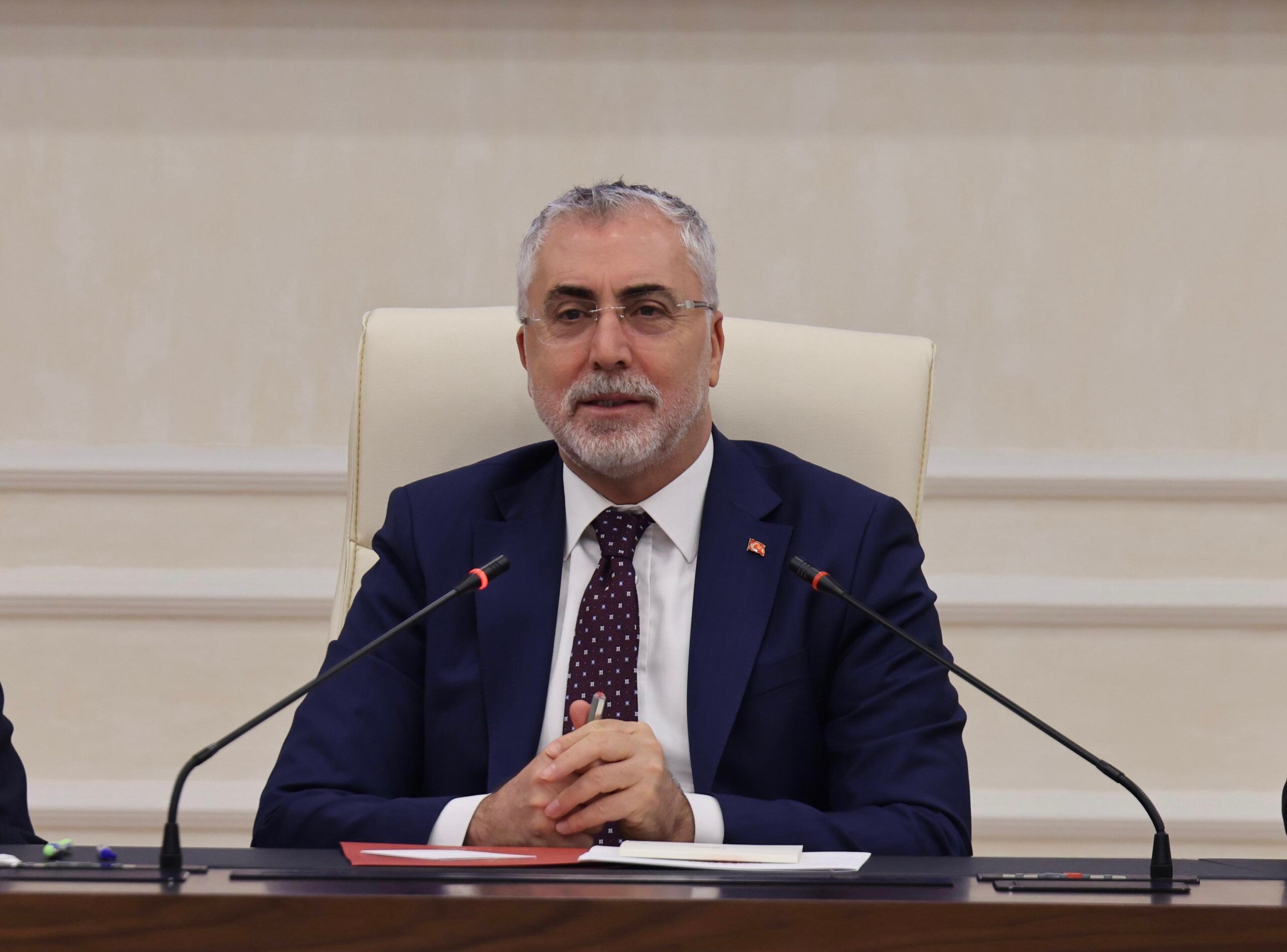 Bakan Işıkhan'dan "iş sağlığı ve güvenliği" hatırlarması - Birlik Haber Ajansı