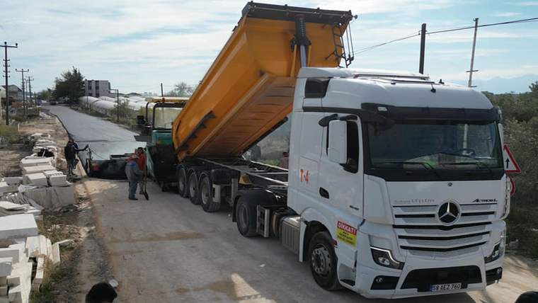 Aksu'da asfalt çalışmaları son sürat