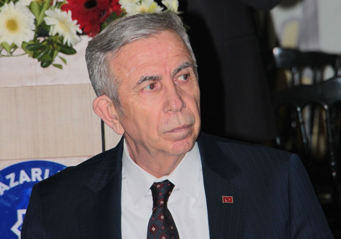 Mansur Yavaş, Beypazarı'nda iftar yemeğine katıldı, Cumhurbaşkanlığı seçimi hakkında konuştu - Birlik Haber Ajansı