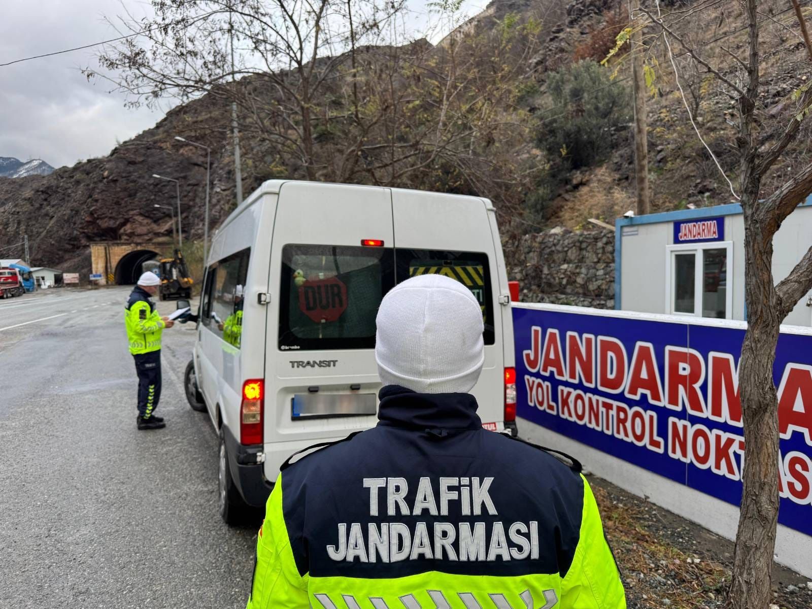 Artvin’de jandarma ekiplerince geçen yıl 6 bin 205 vatandaşa trafik güvenliği eğitimi verildi - Birlik Haber Ajansı