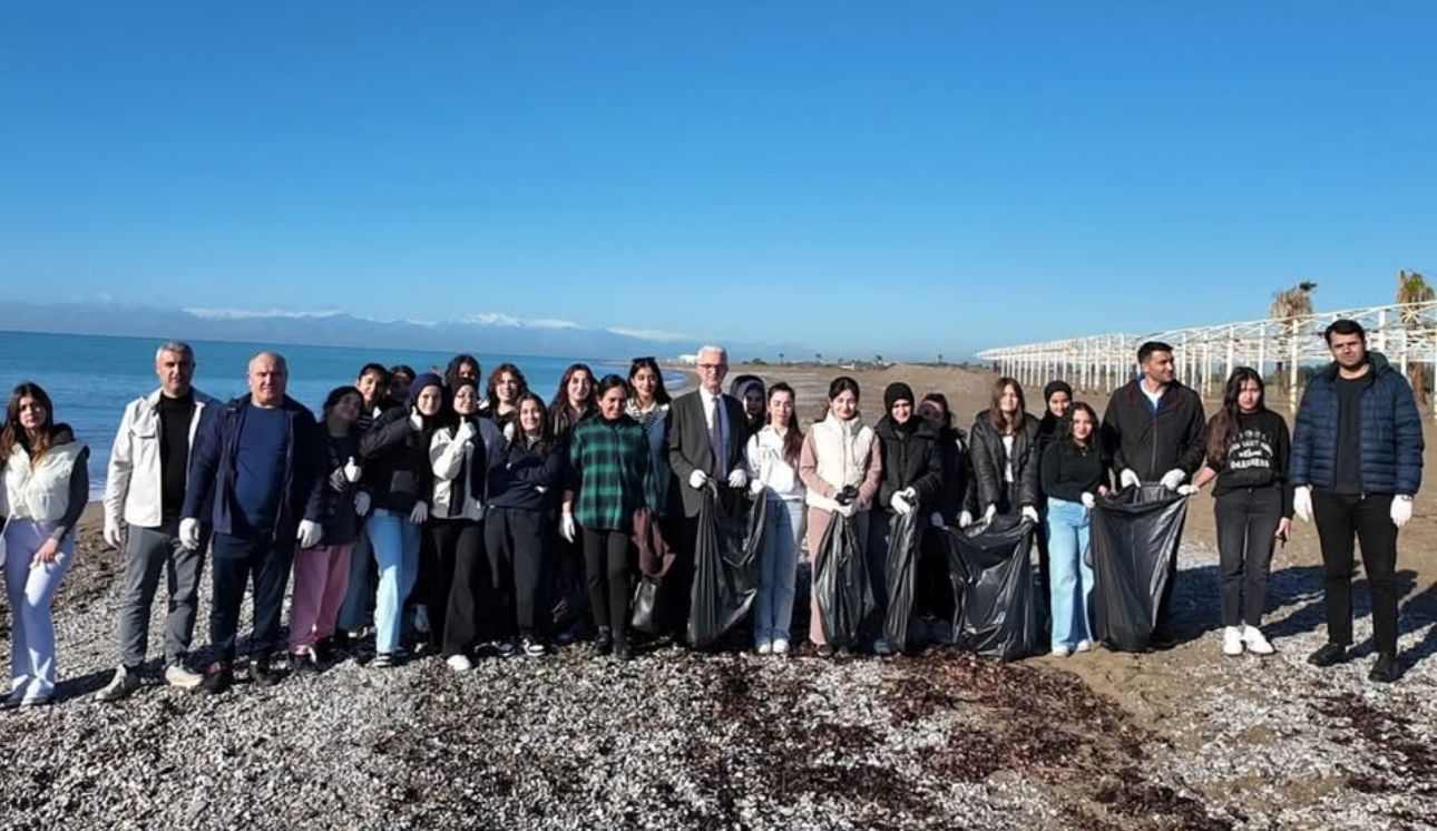 Antalya Serik Belediyesi’nden Enerji Tasarrufu Haftası’nda anlamlı etkinlik: Öğrencilerle sahil temizliği - Birlik Haber Ajansı