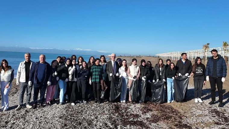 Antalya Serik Belediyesi’nden Enerji Tasarrufu Haftası’nda anlamlı etkinlik: Öğrencilerle sahil temizliği - Birlik Haber Ajansı