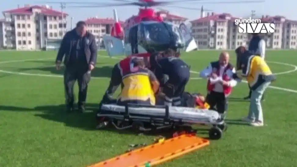 Çatıdan Düşen Yaralı, Ambulans Helikopterle Sevk Edildi