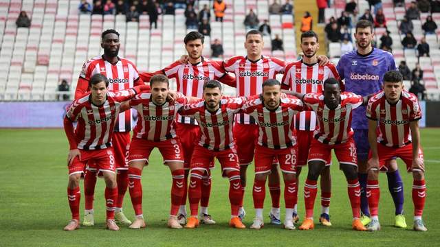 Sivasspor, 4 Eylül Stadı’nda Muğlaspor’la berabere kaldı