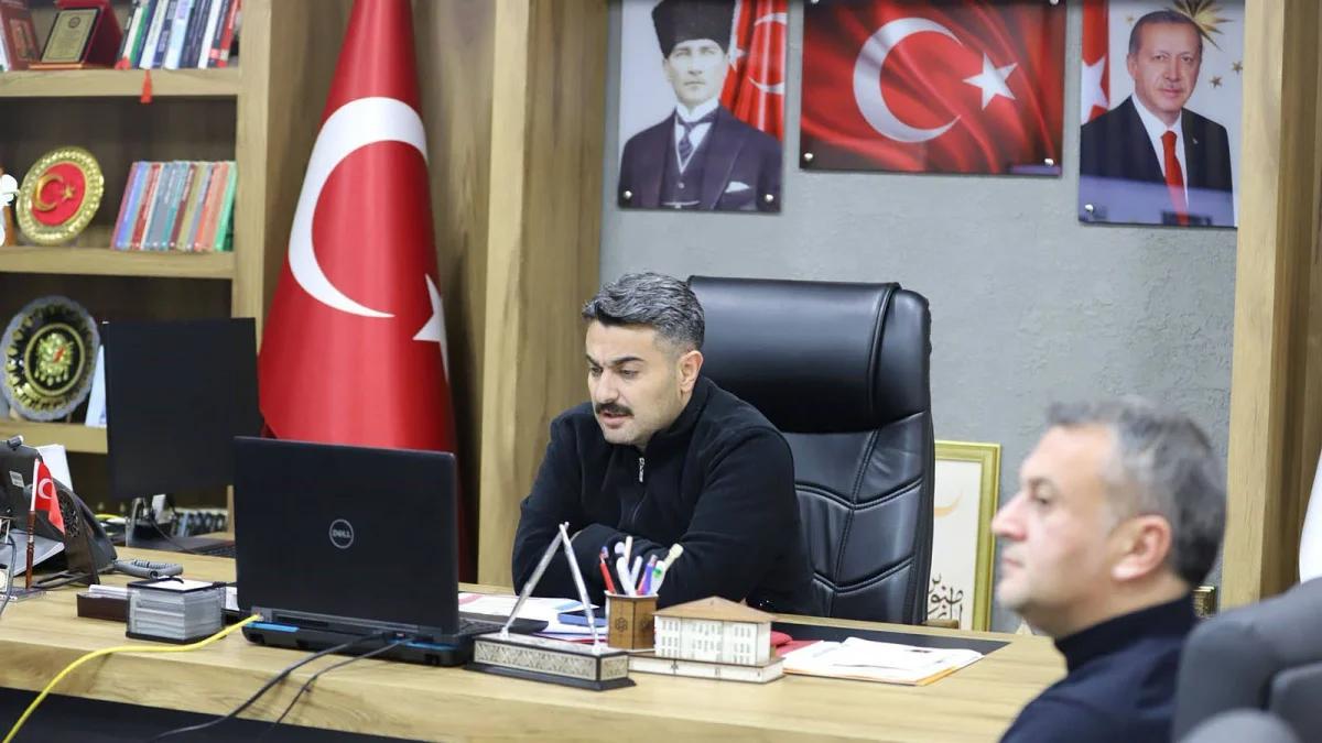 Sivas’ta Okul Güvenliği Zirvesi: Öğrenciler İçin Yeni Tedbirler Masaya Yatırıldı
