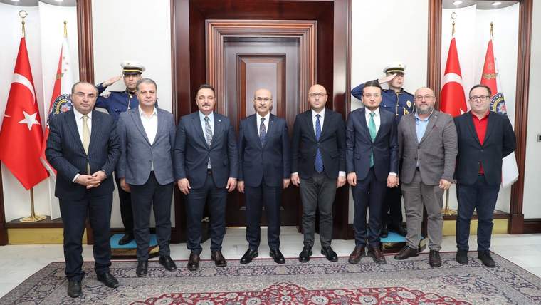 TİMBİR’den gazetecilere trafikte avantaj sağlayan Basın Trafik Kartı için girişim - Birlik Haber Ajansı