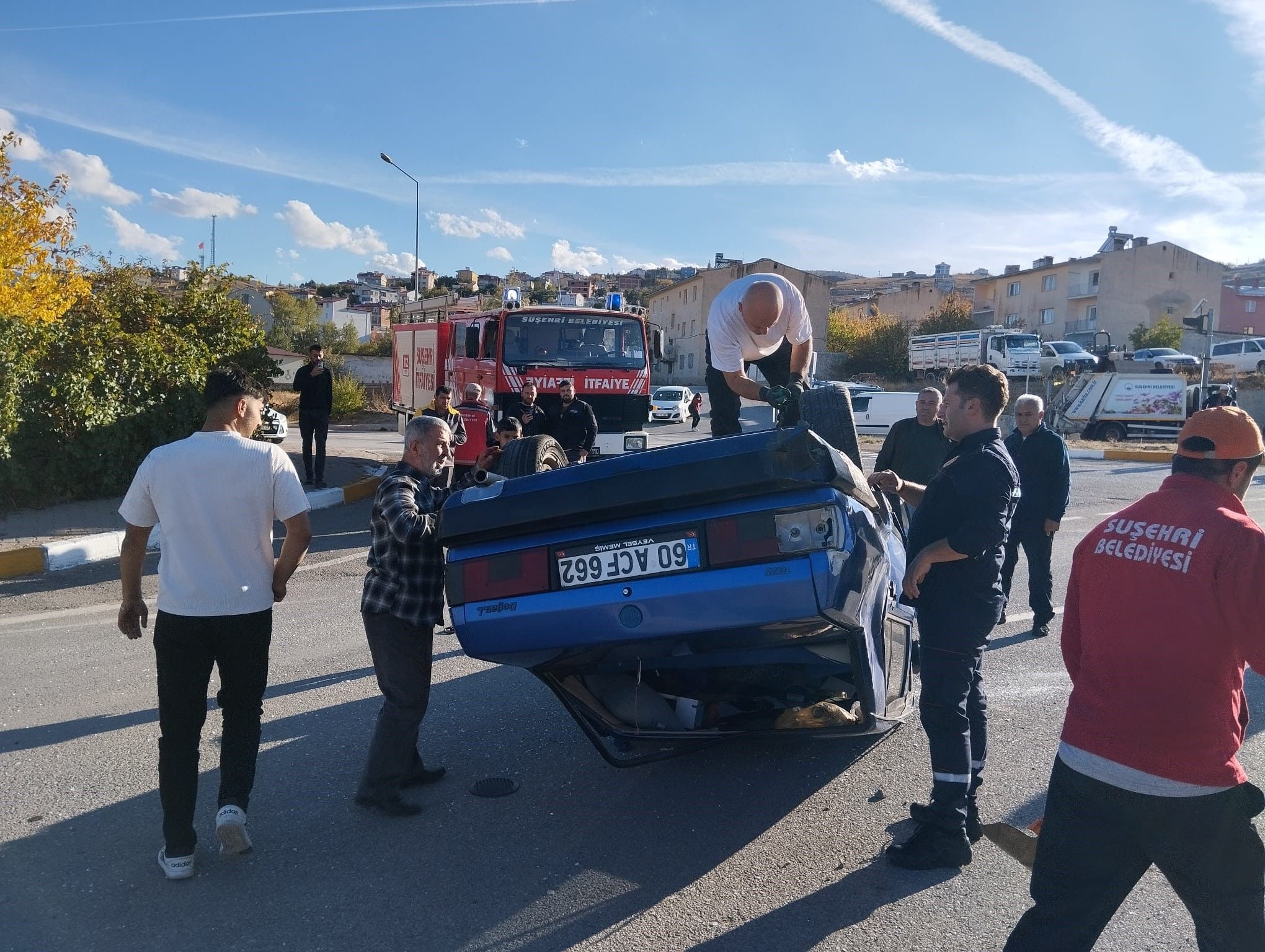 Sivas'ta Ters Dönen Tofaş Kazasında Mucize!