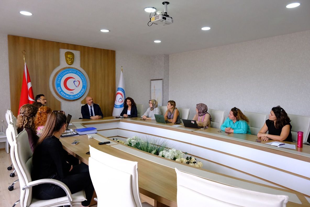 Sivas Cumhuriyet Üniversitesi Diş Hekimliği Fakültesi Akreditasyon Sürecinde Önemli Adım
