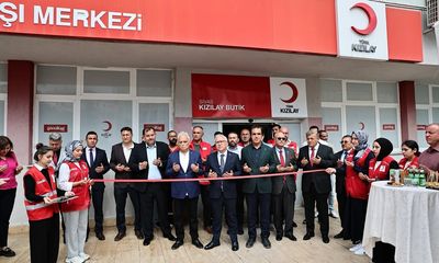 Sivas'ta İhtiyaç Sahibi Ailelere Ücretsiz Giyim Yardımı Başladı
