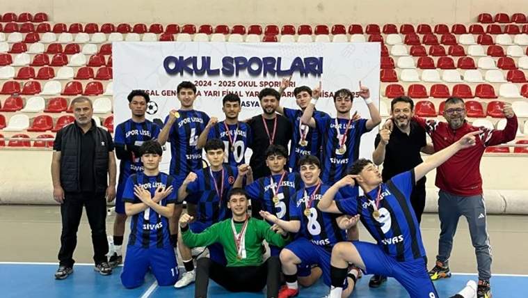 Sivas Ahmet Ayık Spor Lisesi'nden Türkiye Finallerine Büyük Başarı!