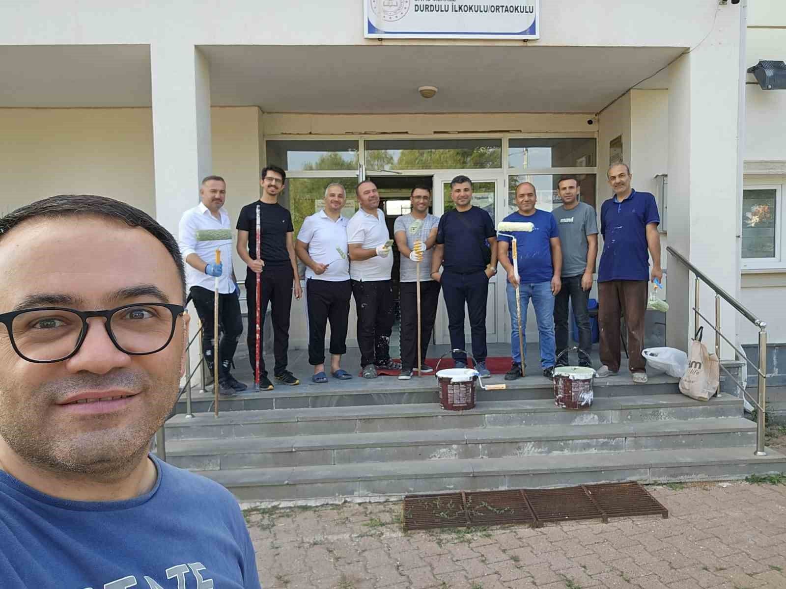 Durdulu okulunda sınıflar boyandı, yeni dönem hazırlığı tamamlandı