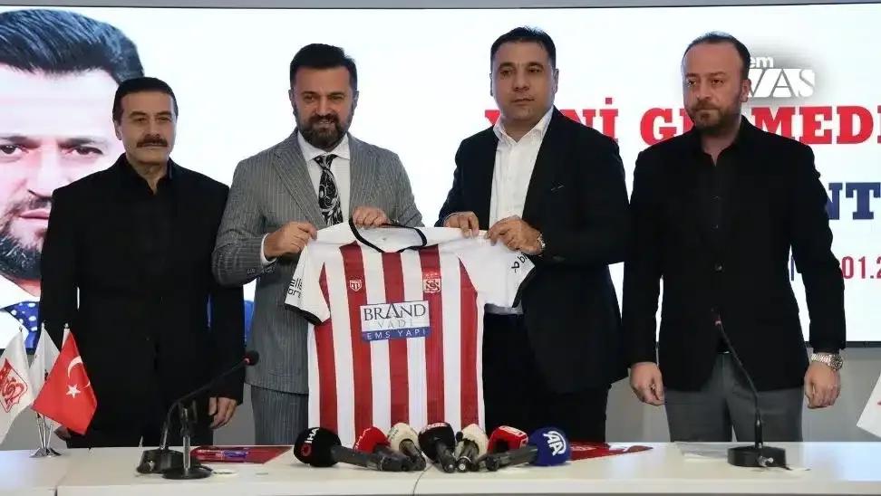 Bülent Uygun Sivasspor'a İmzayı Attı