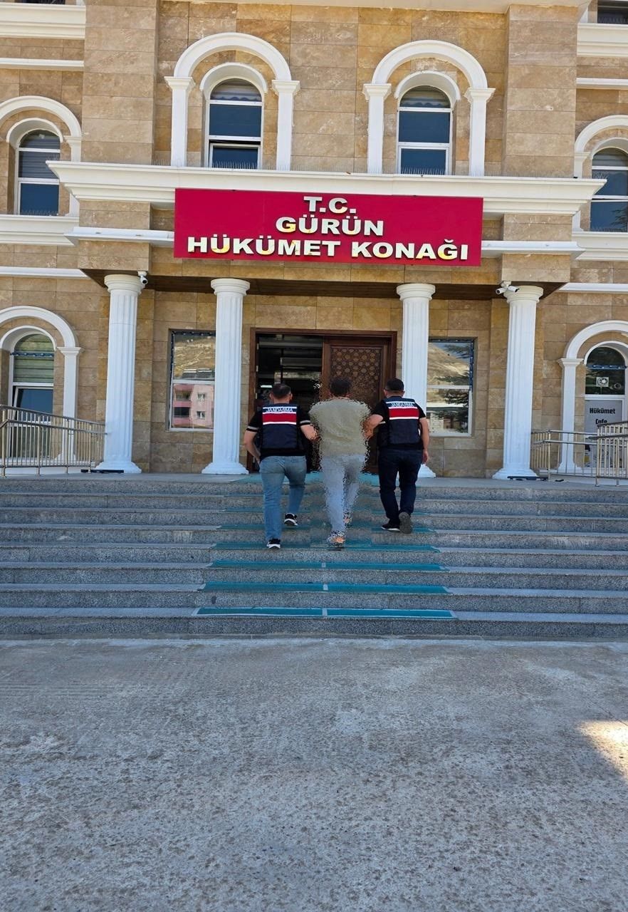 Sivas’ta FETÖ Üyesi Firari Yakalandı