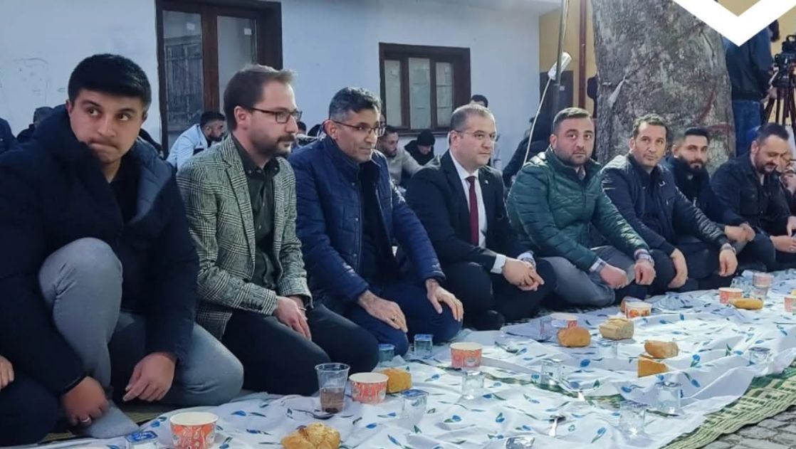 Buğday yaşı ve hoşaf ile iftarlarını açtılar - Birlik Haber Ajansı