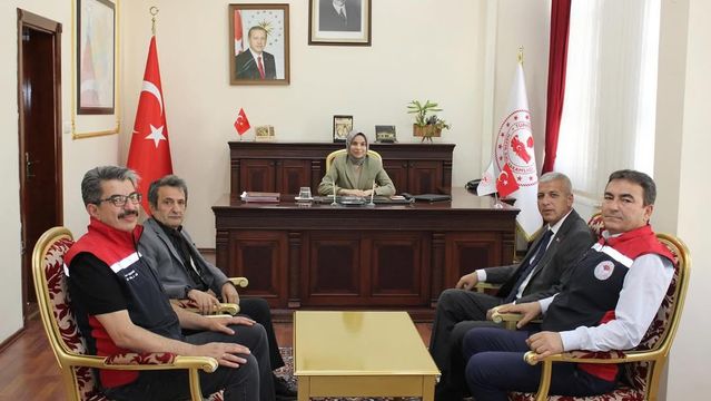 Sivas İl Tarım Orman Müdürlüğü Hafik Kaymakamı'nı Ziyaret Etti