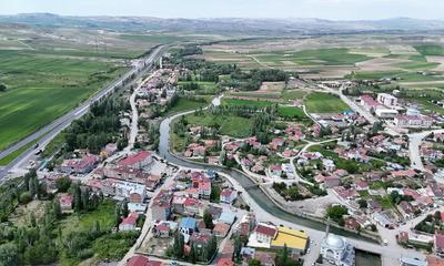 Tecer Irmağı Canlandı: Kuraklığın İzleri Siliniyor, Ulaş’ta Doğa Eski Günlerine Dönüyor