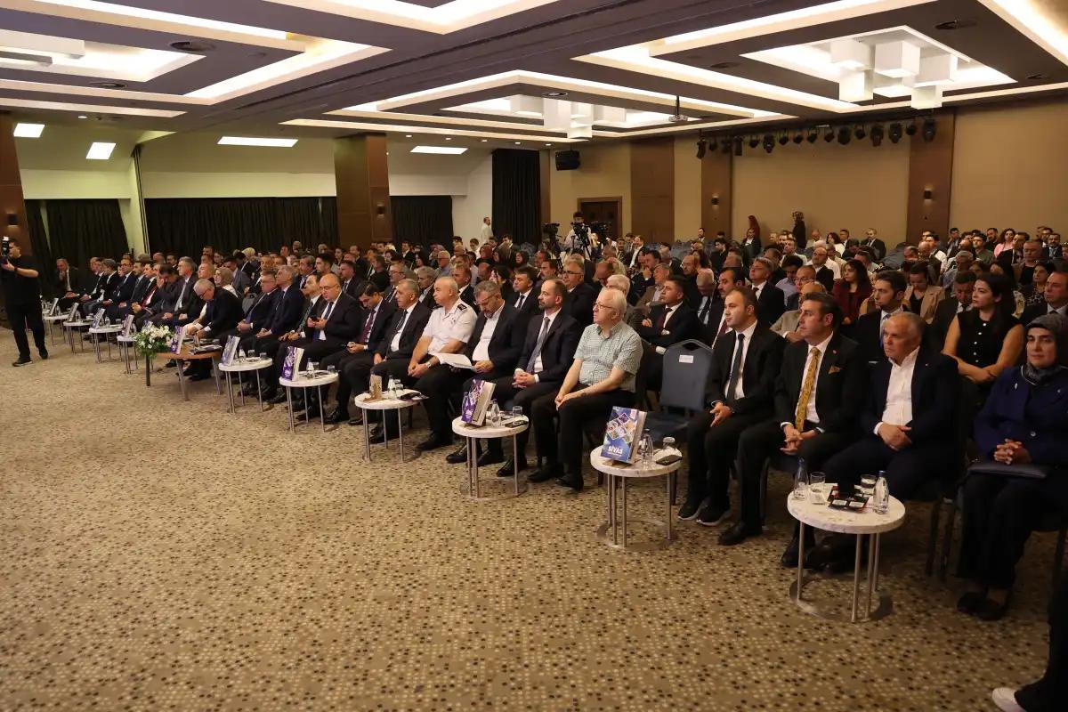 Yıllık Turizm Geliri 65 Milyar Dolara Yükseldi
