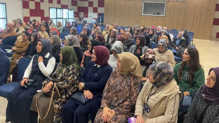 Sivas’ta Aile Seminerleri programının ilk buluşması yapıldı