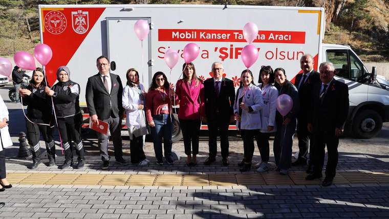 Sivas'ta Meme Kanseri Taramalarında Rekor Artış: Mobil Mamografi Aracı Hayat Kurtarıyor