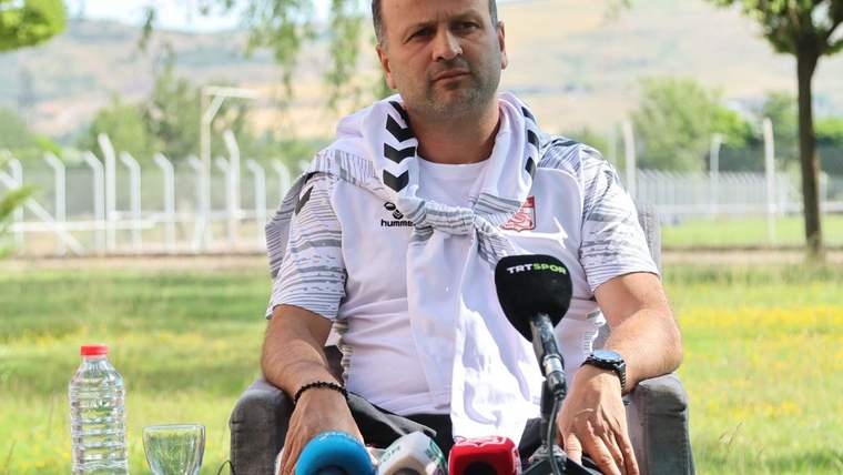 "Gurur Veren Bir Takım Oluşturup Süper Lig'e Dönmek İstiyoruz"