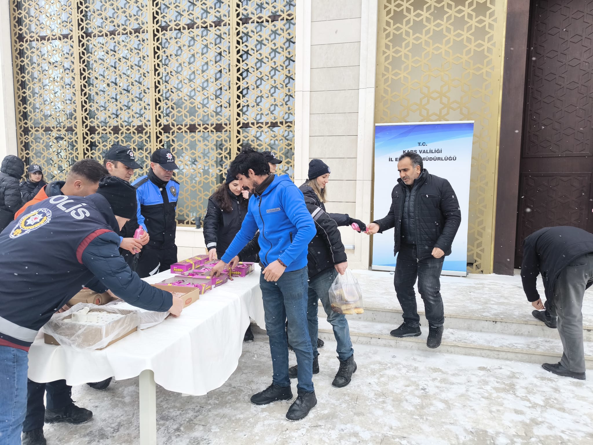 Kars'ta depremde hayatını kaybedenler için mevlit okutuldu - Birlik Haber Ajansı