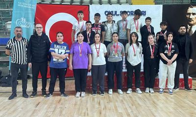 Muğla'da Fatih Ortaokulu, bilek güreşinde madalyaları sildi süpürdü - Birlik Haber Ajansı