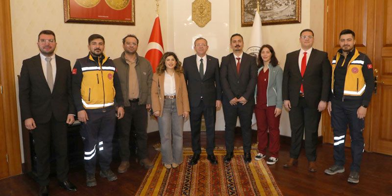 Ziya Polat'a sağlık personellerinden, Tıp Bayramı ziyareti - Birlik Haber Ajansı