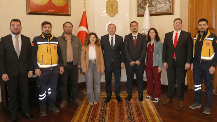 Ziya Polat'a sağlık personellerinden, Tıp Bayramı ziyareti - Birlik Haber Ajansı