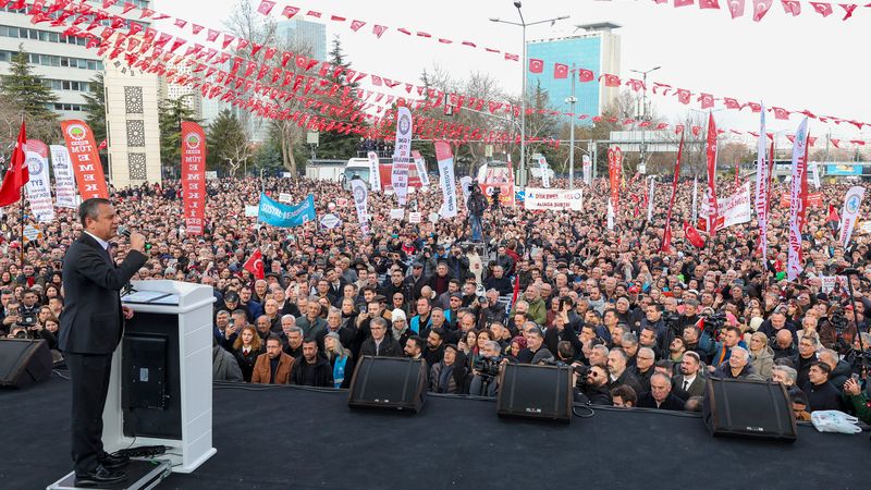 CHP Genel Başkanı Özgür Özel: "Yüzbinler ‘İstifa’ Diyorsa Sandıktan Kaçamazsın" - Birlik Haber Ajansı